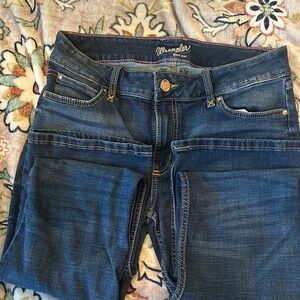 Wrangler Women's Boot Cut Jeans in Indigo Wash